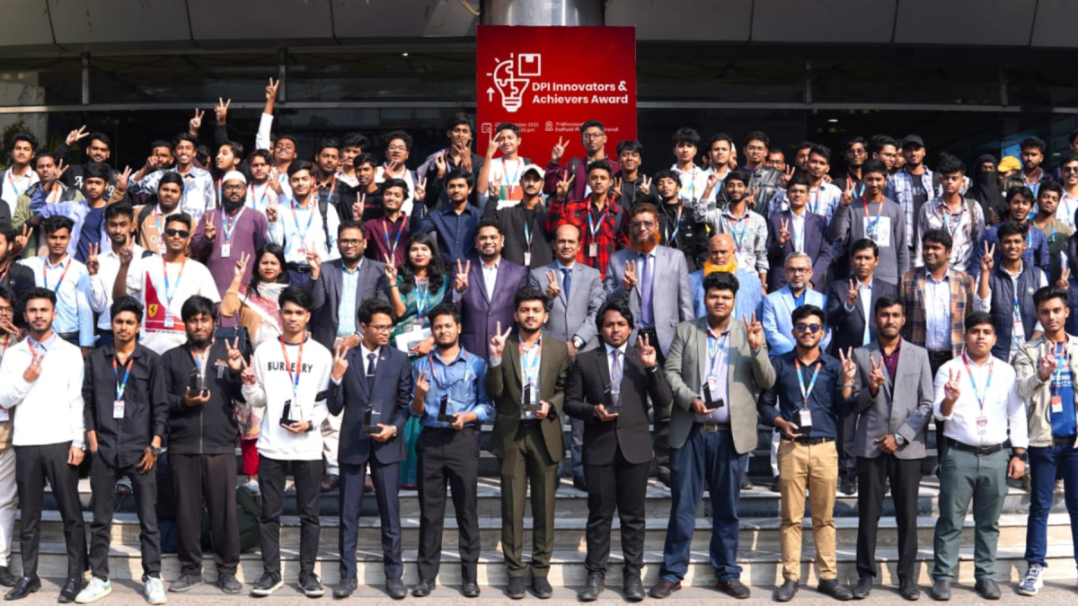 ড্যাফোডিল পলিটেকনিকে সৃজনশীলতায় অবদান রাখা শিক্ষার্থীদের সংবর্ধনা