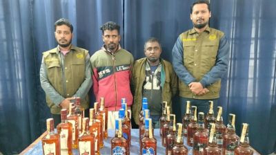 ঠাকুরগাঁওয়ে ২৮ বোতল বিদেশি মদ জব্দ, গ্রেপ্তার ২