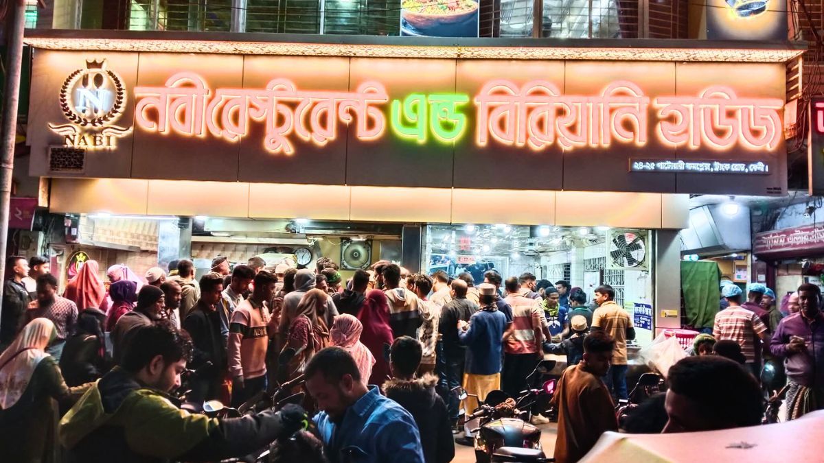 ফেনীতে ২৪ ঘণ্টা গ্যাস সরবরাহ বন্ধ, হোটেল-রেস্তোরায় ভিড়