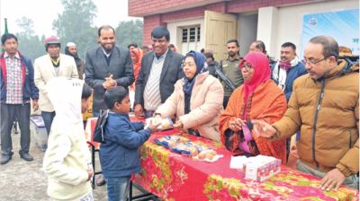 বিরামপুরে ১১৬ প্রাথমিক বিদ্যালয়ে ফিডিং কর্মসূচি চালু