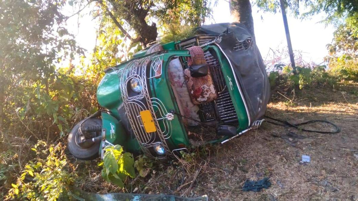 বান্দরবানের চিম্বুক সড়কে সিএনজি দুর্ঘটনায় ব্যবসায়ী নিহত ১