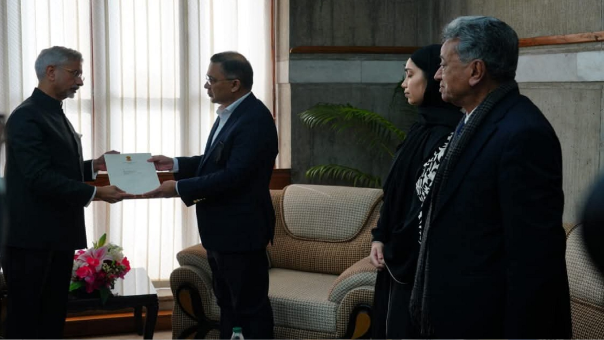 ভারতের শোকবার্তা তারেক রহমানের হাতে তুলে দিলেন জয়শঙ্কর