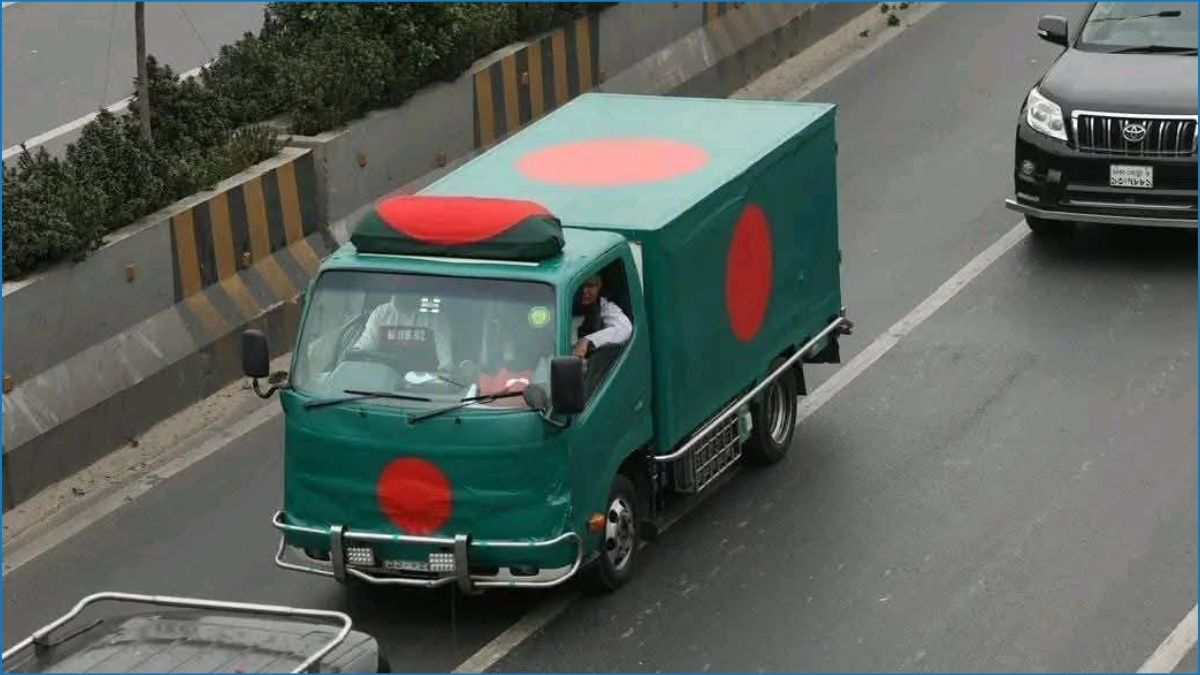 সংসদের দক্ষিণ প্লাজায় পৌঁছেছে খালেদা জিয়ার মরদেহ