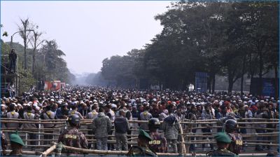খালেদা জিয়াকে শেষ বিদায় জানাতে লাখো মানুষের ঢল