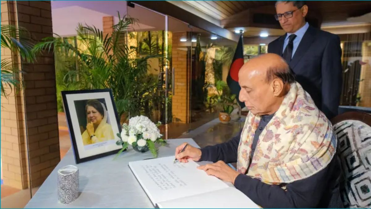 ভারত-বাংলাদেশ সম্পর্ক উন্নয়নে খালেদা জিয়ার অবদান চিরস্মরণীয় : রাজনাথ সিং