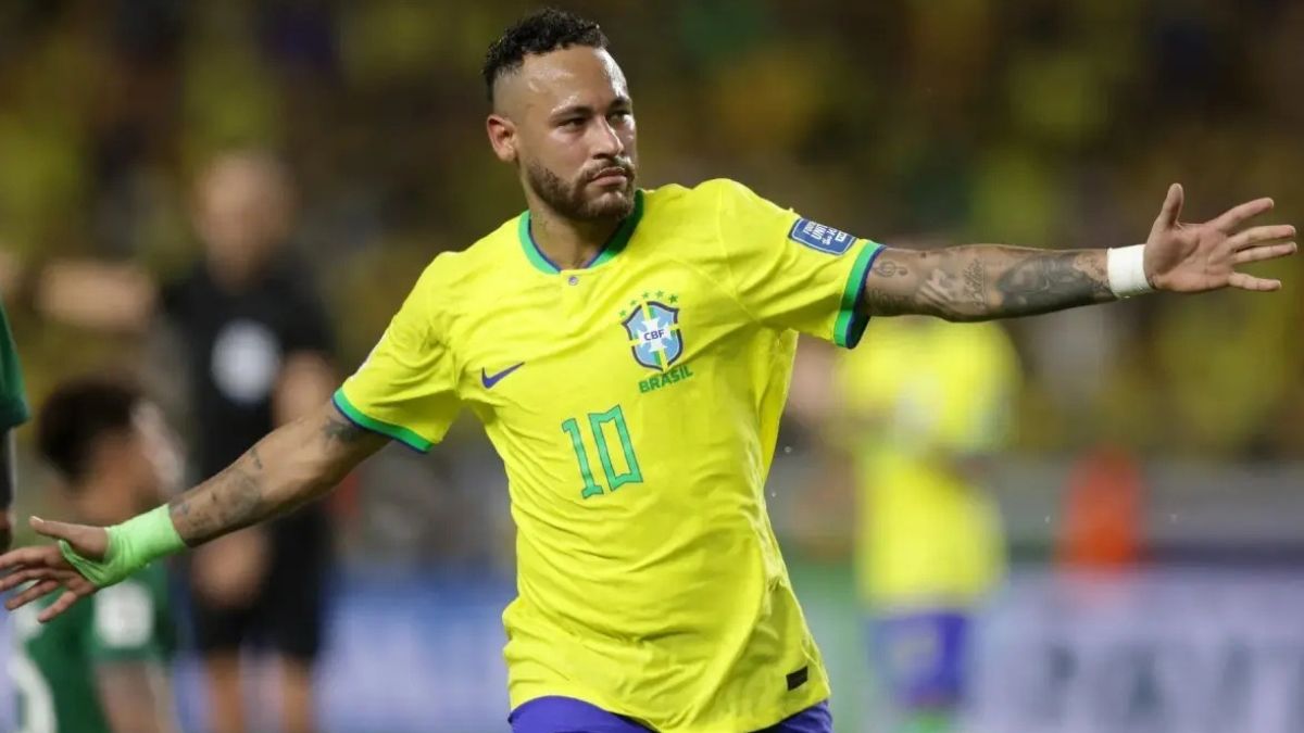 সান্তোসের সাথে চুক্তি বৃদ্ধি করতে যাচ্ছেন নেইমার