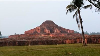 বিশ্ব ঐতিহ্য পাহাড়পুরে নববর্ষে পর্যটকের উপচেপড়া ভিড়