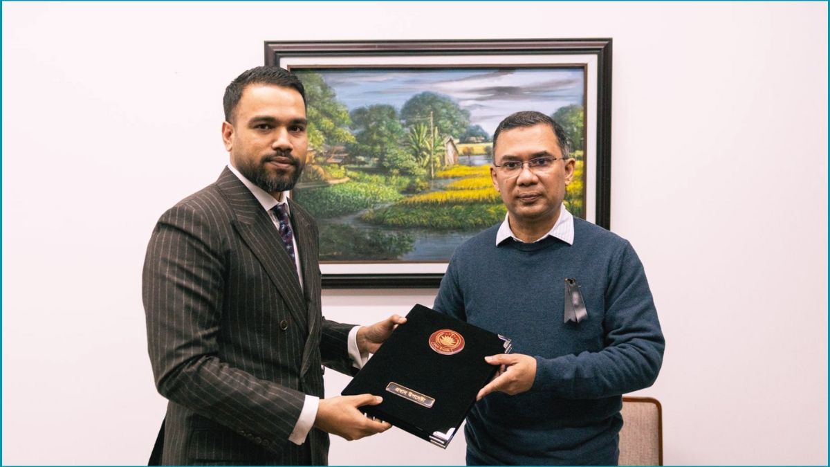 খালেদা জিয়ার মৃত্যুতে প্রধান উপদেষ্টার শোকবার্তা হস্তান্তর