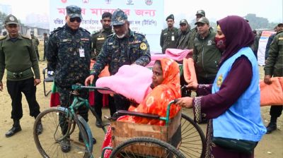 রাজধানীতে শীতার্ত মানুষের পাশে আনসার-ভিডিপি