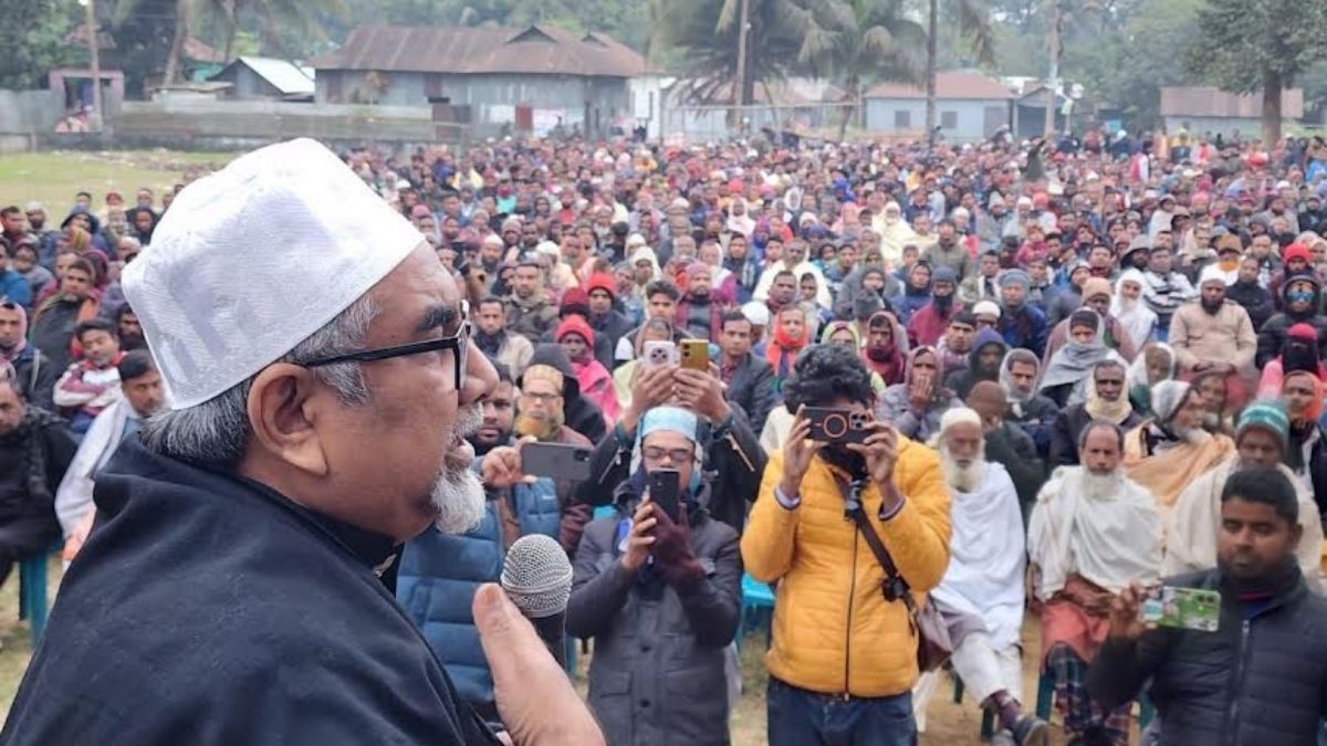 খালেদা জিয়ার মৃত্যুতে হালুয়াঘাটে শোক সভা ও মিছিল