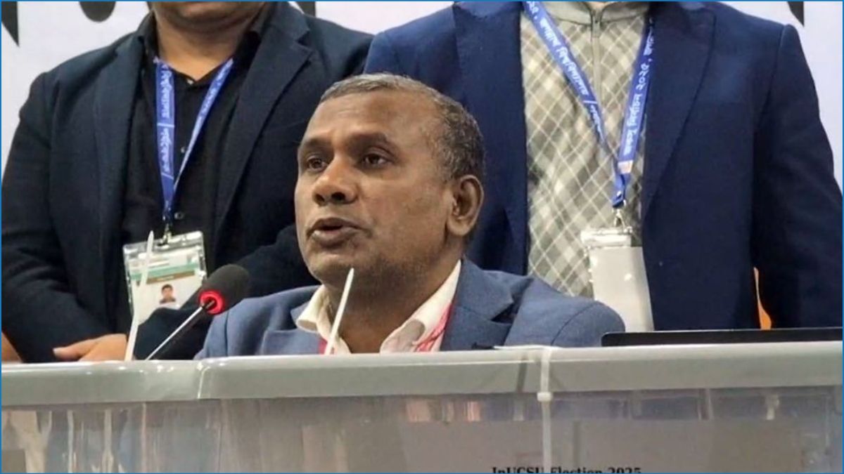 জকসু নির্বাচনের ফল ঘোষণা চলছে, ৪ কেন্দ্রের ভোটে এগিয়ে শিবির