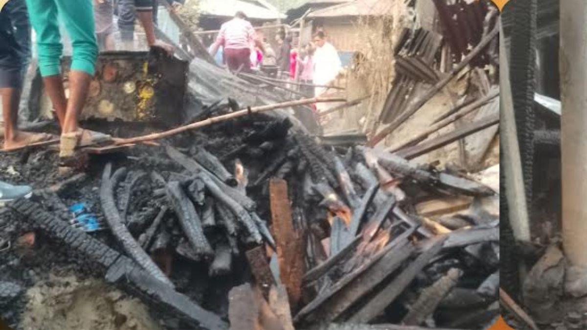 সীতাকুণ্ডে অগ্নিকাণ্ড : ৪ পরিবারের সর্বস্ব পুড়ে ছাই