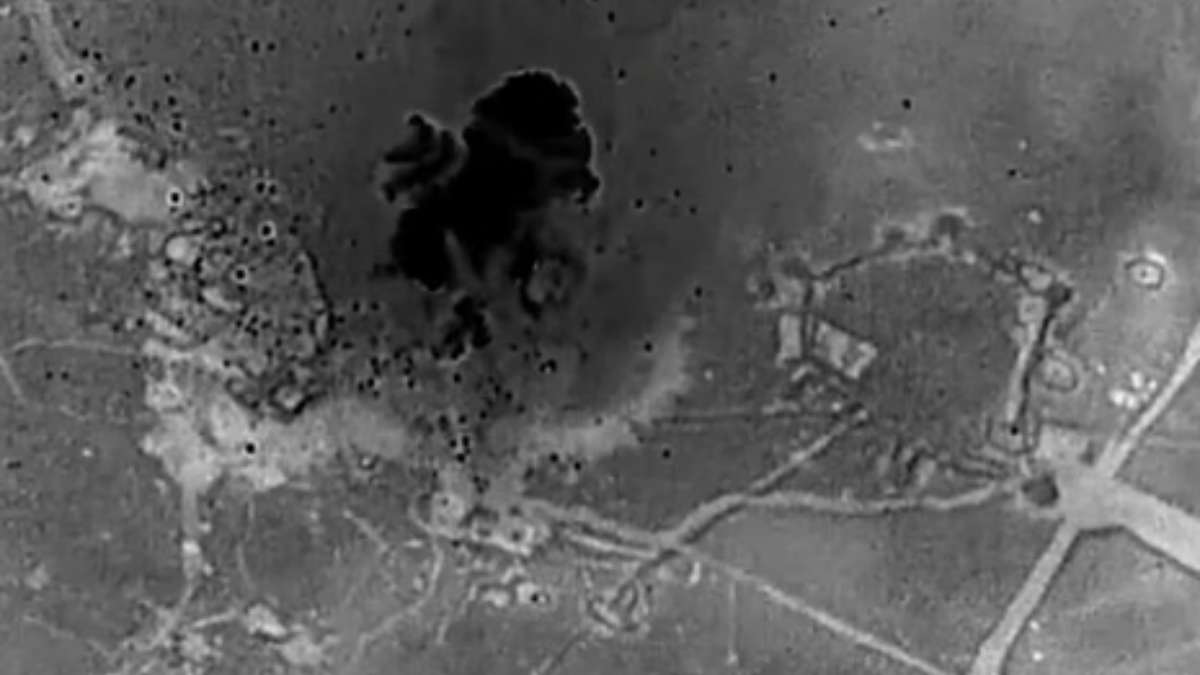 সিরিয়ায় মধ্যরাতে মার্কিন বিমান বাহিনীর হামলা