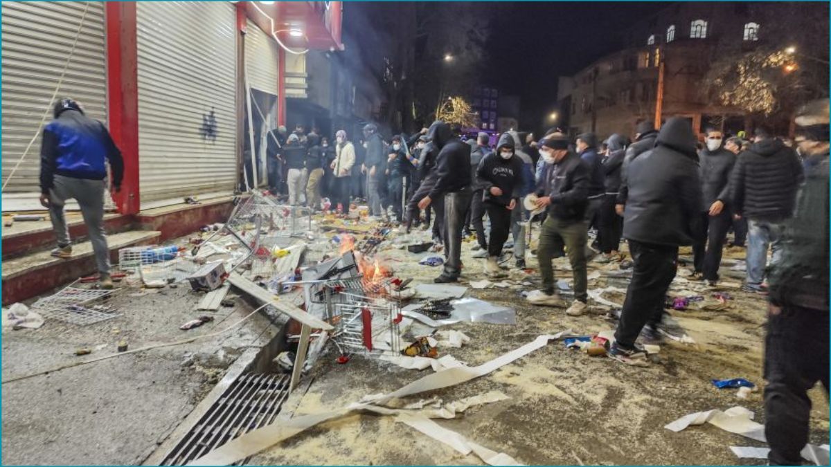 ইরানে চলমান বিক্ষোভে নিহত ২ হাজার