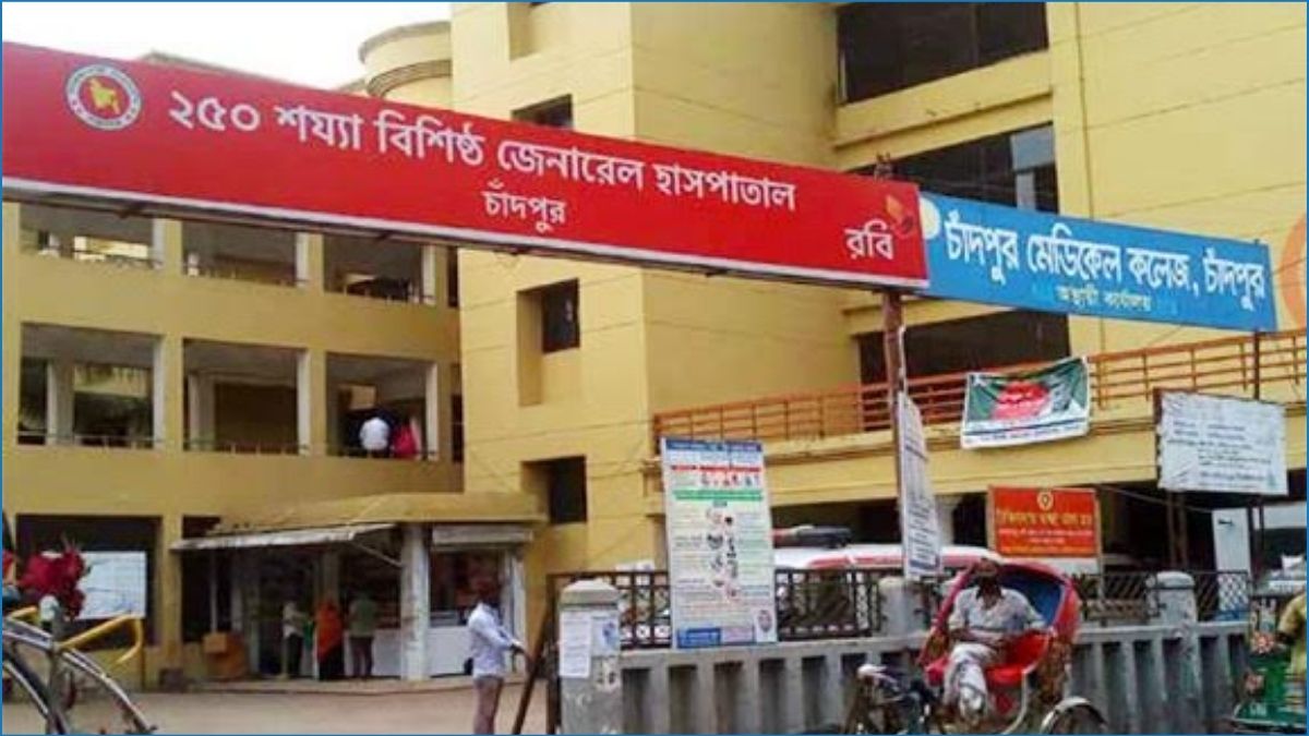 চাঁদপুরে পিকআপ ভ্যান-অটোরিকশা সংঘর্ষে যুবক নিহত