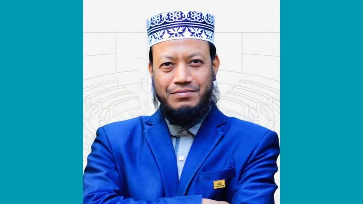 কুষ্টিয়ায় আমির হামজার বিরুদ্ধে মানহানির মামলা