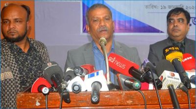 আমরা শেখ হাসিনা হতে চাই না : আসিফ নজরুল