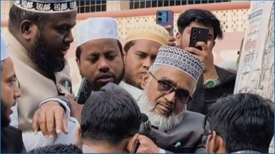 আমির হামজার প্রতিবাদ সভায় বক্তৃতাকালে কুষ্টিয়া জামায়াত আমীরের মৃত্যু