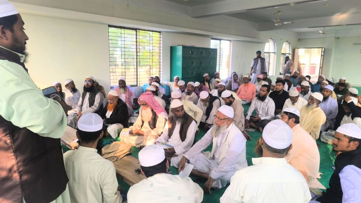 কুমিল্লা-৬ আসনে হারুনুর রশিদের তৃণমূল সম্মেলন অনুষ্ঠিত