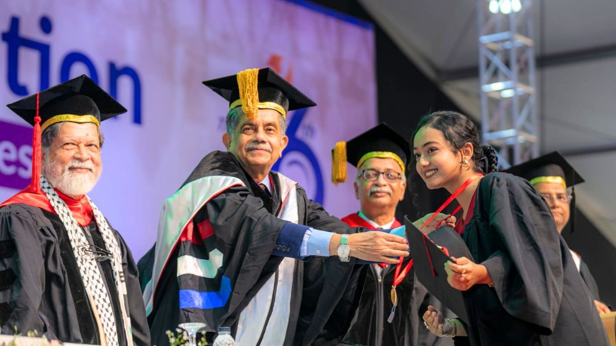 আড়াই হাজার শিক্ষার্থীর অংশগ্রহণে আইইউবির ২৬তম সমাবর্তন