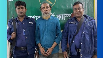 ১১ টি ককটেলসহ সাবেক যুবলীগ নেতা আটক