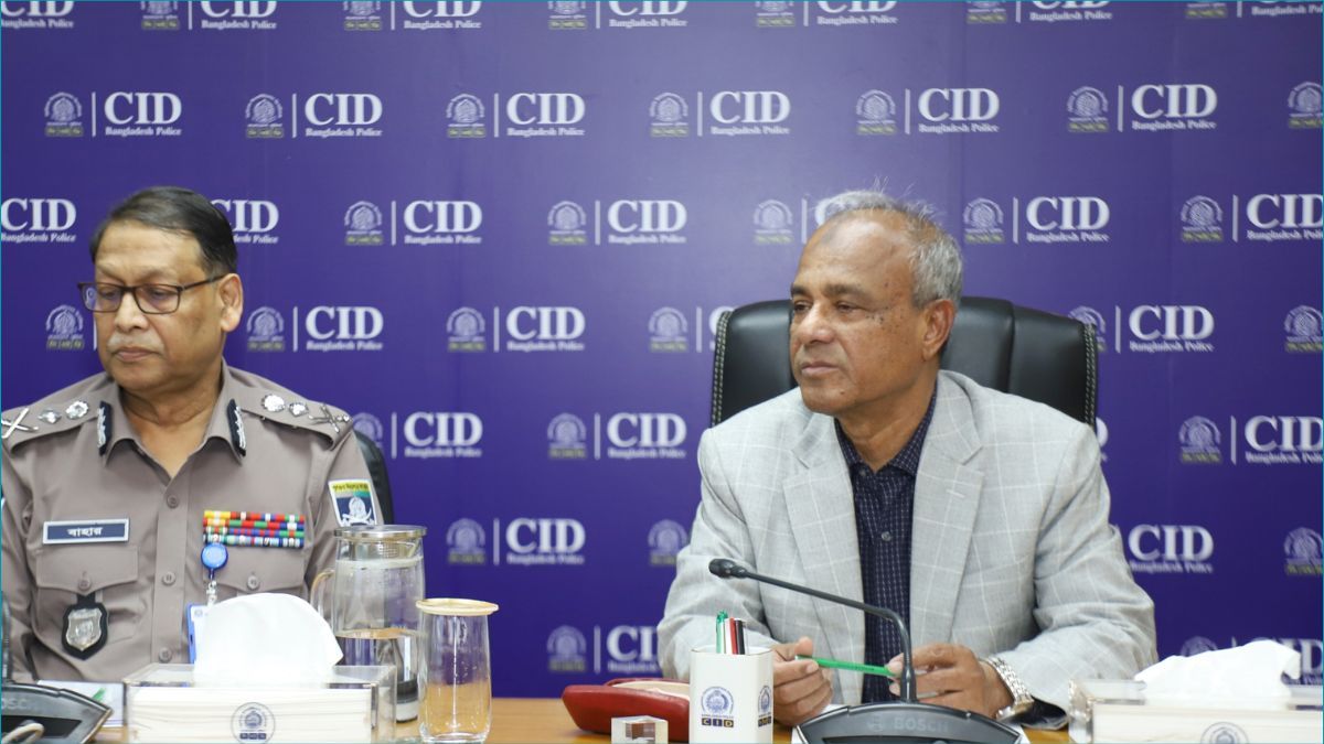 এবার ভোটকেন্দ্র থেকে ব্যালট ছিনতাইয়ের সুযোগ নেই : স্বরাষ্ট্র উপদেষ্টা