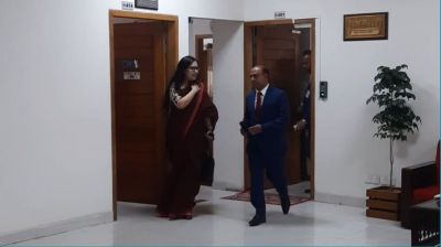 নির্বাচন কমিশনে রুমিন ফারহানা