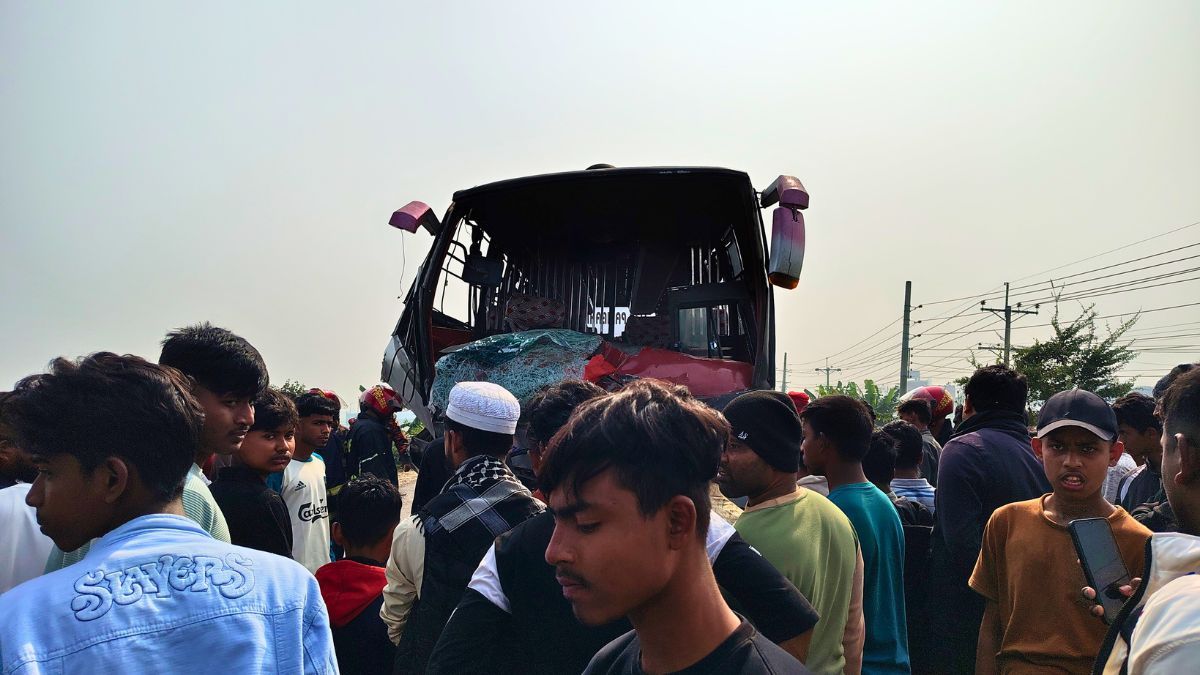 ভাঙ্গায় বাস-ট্রাক সংঘর্ষ, নিহত ১