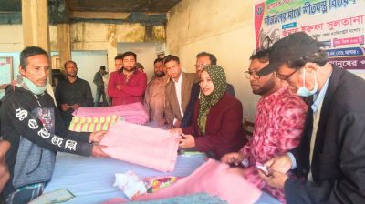 যশোরে শীতার্তদের মধ্যে শীতবস্ত্র বিতরণ