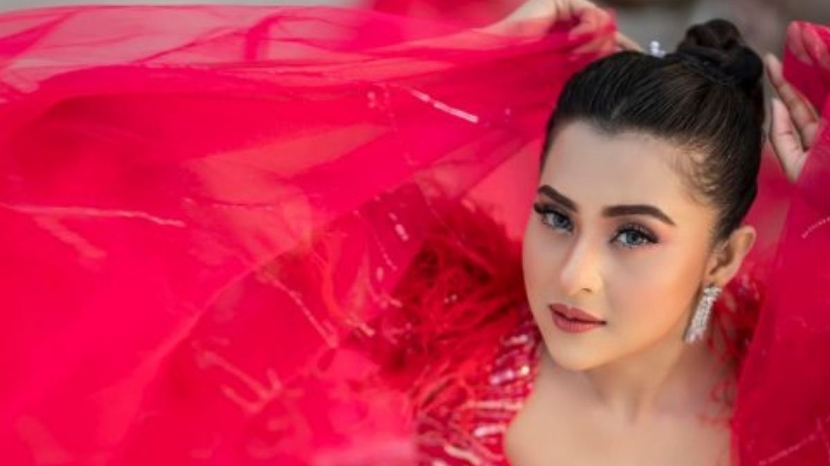 মেয়েরাই মেয়েদের নিয়ে বেশি ট্রল করছে : বুবলী