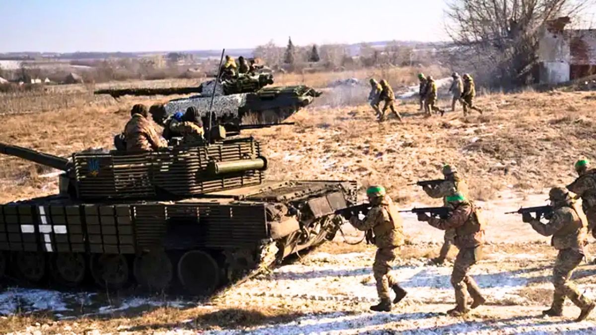 রুশ-ইউক্রেন যুদ্ধে ১৮ লাখ সেনা হতাহতের শঙ্কা