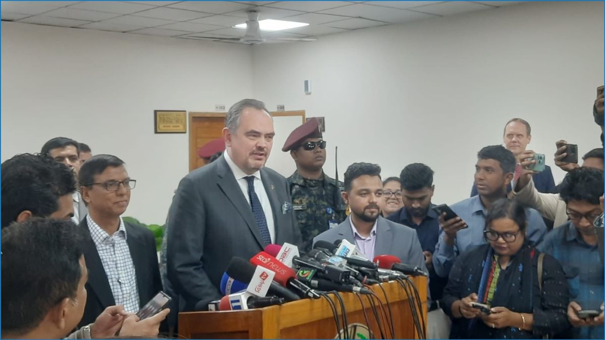 যুক্তরাষ্ট্র বাংলাদেশের নির্বাচনে কোনো পক্ষ নেয় না : রাষ্ট্রদূত ক্রিস্টেনসেন