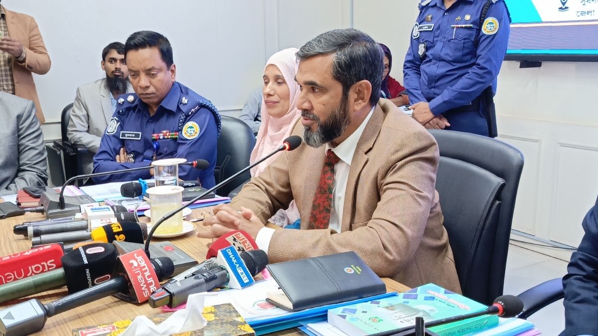 নিরপেক্ষতার প্রশ্নে এক সুতাও যেন নড়চড় না হয় : নির্বাচন কমিশনার