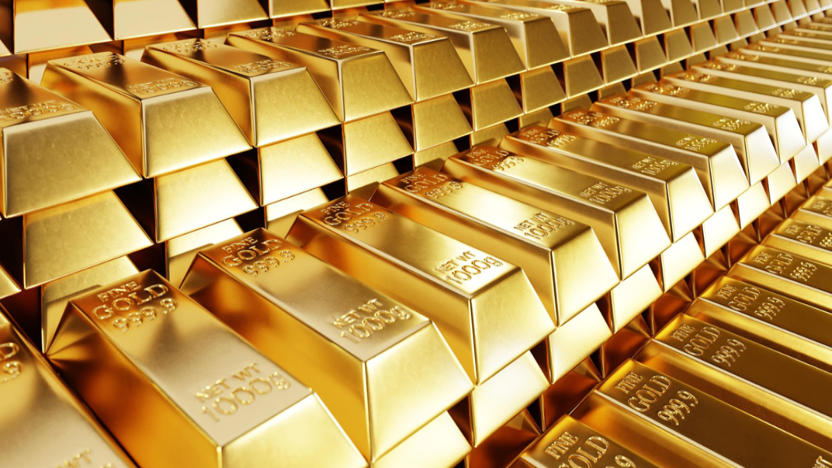 স্বর্ণের বাজারে ধস, একদিনের পতনেই দিশেহারা বিনিয়োগকারীরা