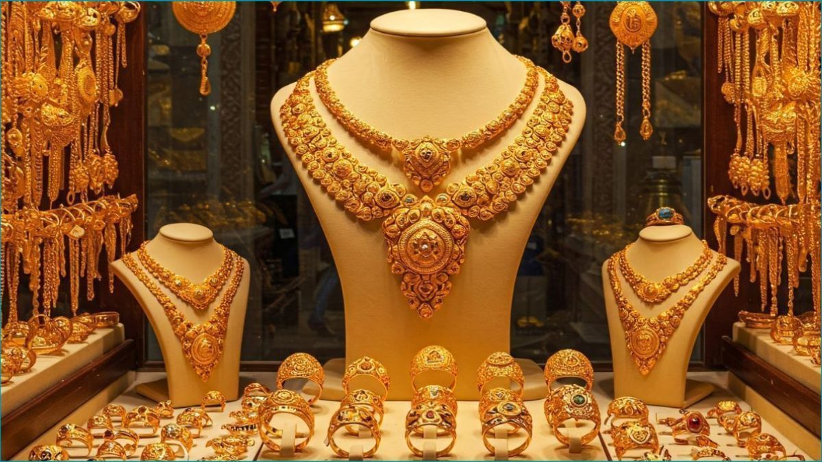 ফের ভরিতে সোনার দাম কমল ৬ হাজার ৫৯০ টাকা