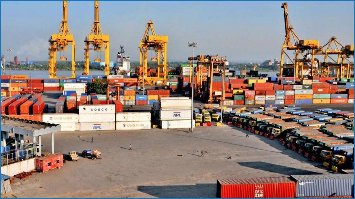 চট্টগ্রাম বন্দরে অনির্দিষ্টকালের কর্মবিরতির ঘোষণা