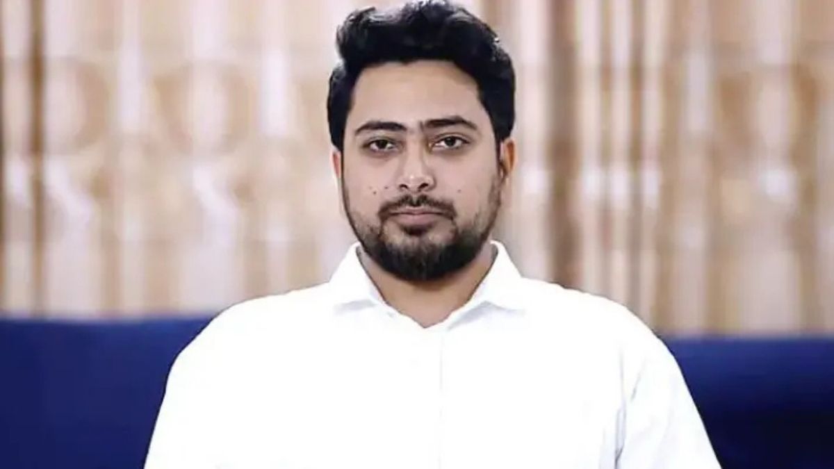 জাতির উদ্দেশে ভাষণ দিতে অনুমতি চাইলেন নাহিদ ইসলাম