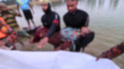 সেলফি তুলতে গিয়ে পুকুরে ডুবে কিশোরীর মর্মান্তিক মৃত্যু