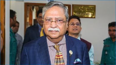 পোস্টাল ব্যালটে ভোট দিলেন রাষ্ট্রপতি