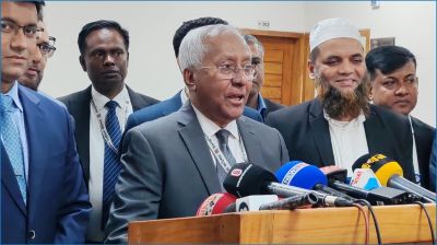 ভোটকেন্দ্রে নেওয়া যাবে মোবাইল, গোপন কক্ষে তোলা যাবে না ছবি