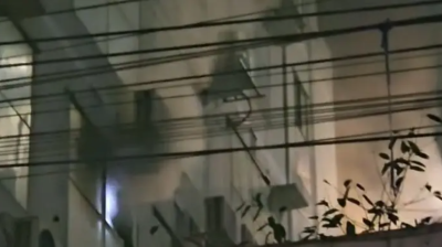 মিরপুরে বহুতল ভবনে আগুন