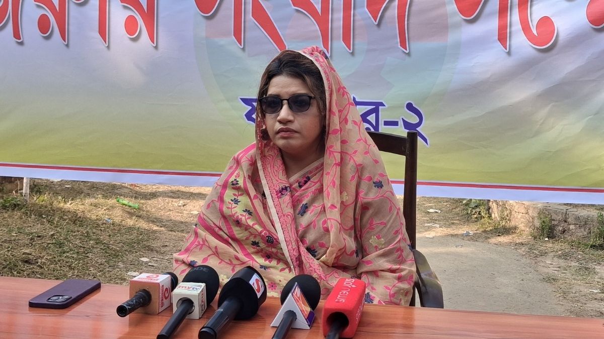 জামায়াত জোট প্রার্থীর বিরুদ্ধে টাকা ছড়ানোর অভিযোগ শামা ওবায়েদের