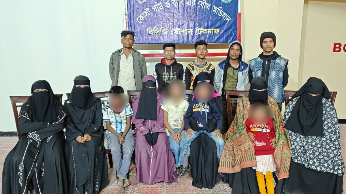 টেকনাফে মালয়েশিয়া পাচারকালে শিশুসহ উদ্ধার ১৫