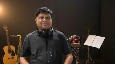 সংগীত নিয়ে নতুন ভাবনায় নতুন বছরে মেসবাহ আহমেদ