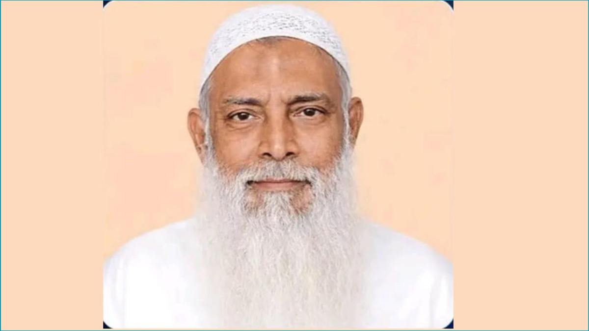 কে এই ধর্মমন্ত্রী কায়কোবাদ?