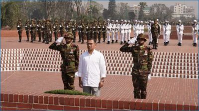 জাতীয় স্মৃতিসৌধে শ্রদ্ধা জানালেন প্রধানমন্ত্রী তারেক রহমান