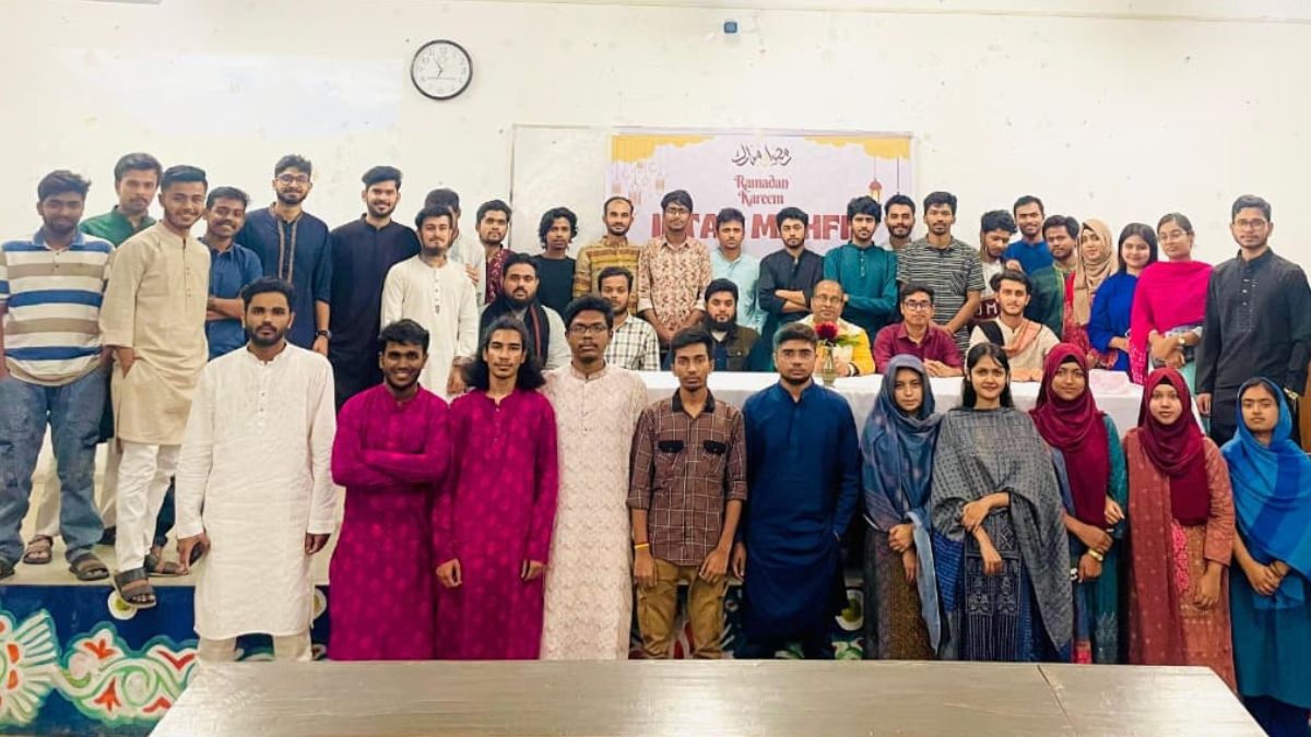 জাবির নেত্রকোনা জেলা সমিতির ইফতার মাহফিল অনুষ্ঠিত