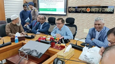 এলপিজির দাম আগের পর্যায়ে ফেরার আশা বাণিজ্যমন্ত্রীর