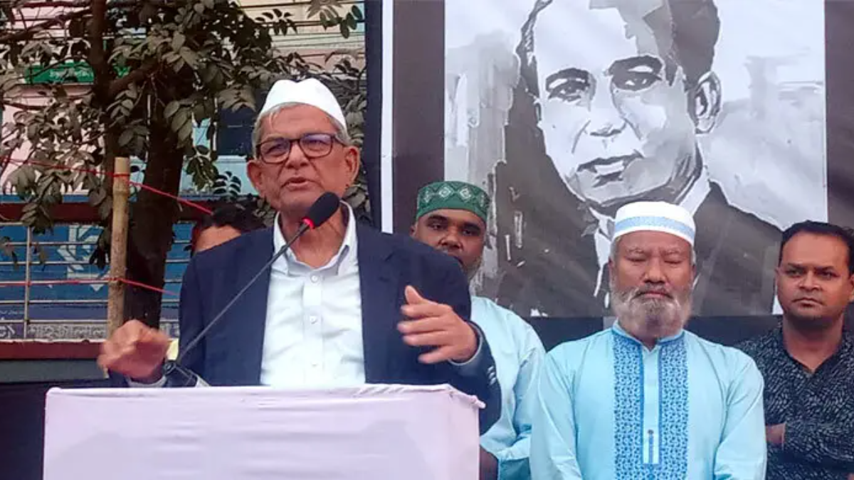 একটি গোষ্ঠী নারীদের দূরে ঠেলে রাখতে চায় : মির্জা ফখরুল