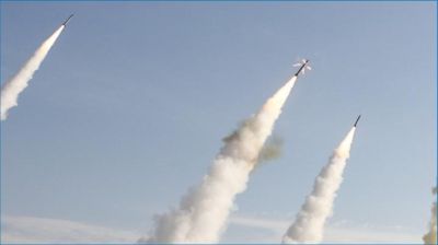 ইসরায়েলে পাল্টা ক্ষেপণাস্ত্র ছুড়ছে ইরান